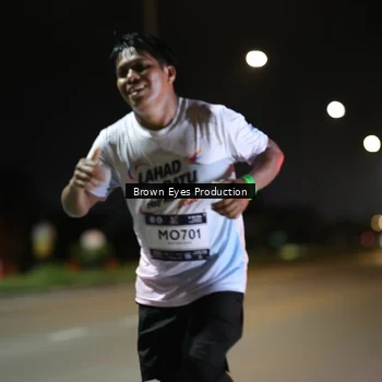 Runner Photo 7625894
