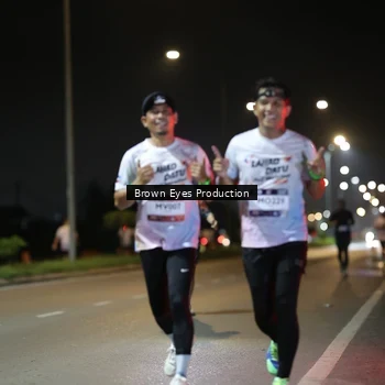 Runner Photo 7625905