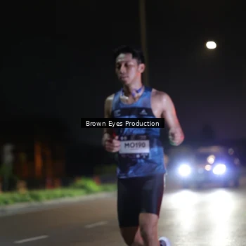 Runner Photo 7625908