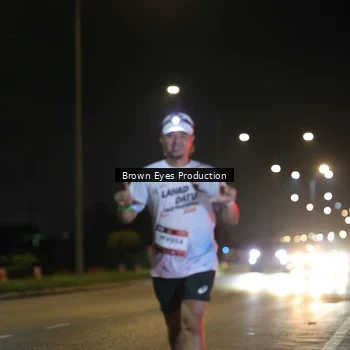 Runner Photo 7625910