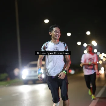 Runner Photo 7625925