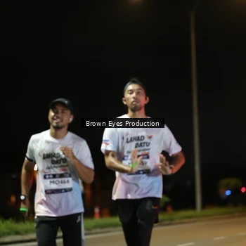 Runner Photo 7625935