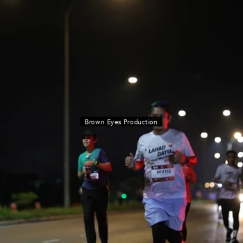 Runner Photo 7625947