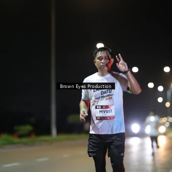 Runner Photo 7625954