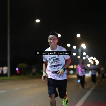 Runner Photo 7625968