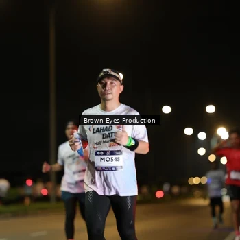 Runner Photo 7625979