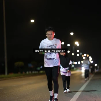 Runner Photo 7626015