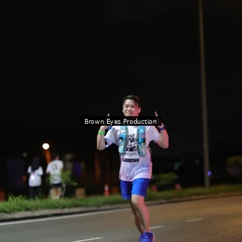 Runner Photo 7626019
