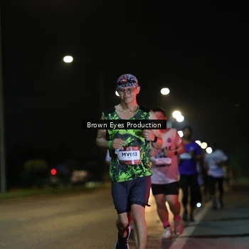 Runner Photo 7626028