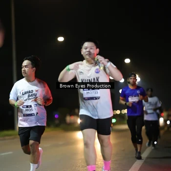 Runner Photo 7626031