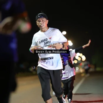Runner Photo 7626032