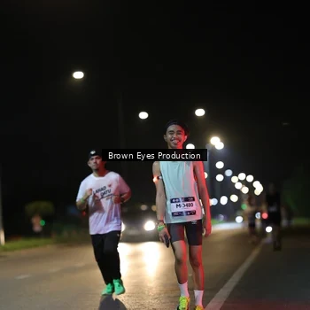Runner Photo 7626035