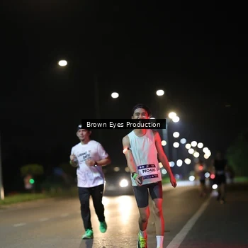 Runner Photo 7626036