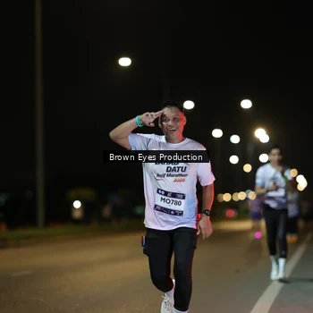 Runner Photo 7626056