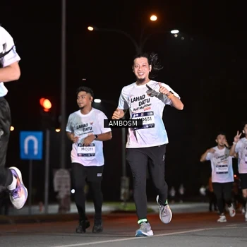 Runner Photo 7626080