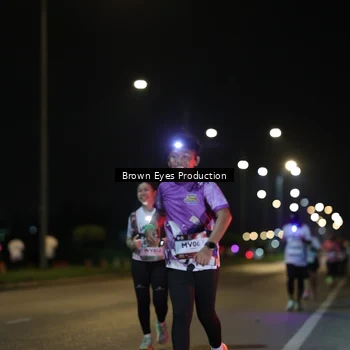 Runner Photo 7626085