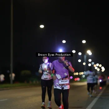Runner Photo 7626087