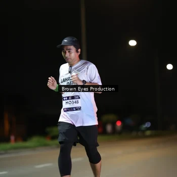 Runner Photo 7626089