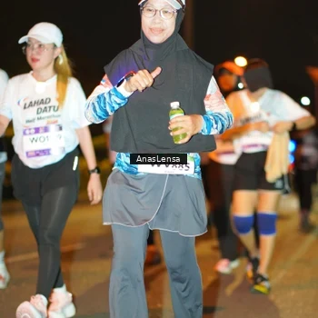 Runner Photo 7626097