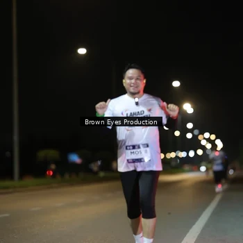 Runner Photo 7626100