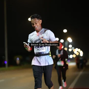 Runner Photo 7626102