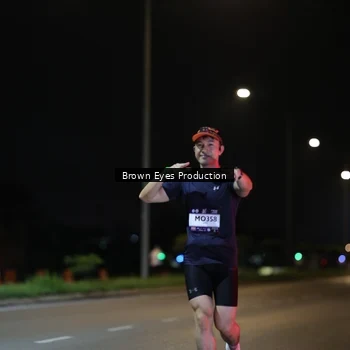 Runner Photo 7626115