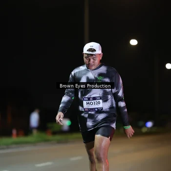 Runner Photo 7626116