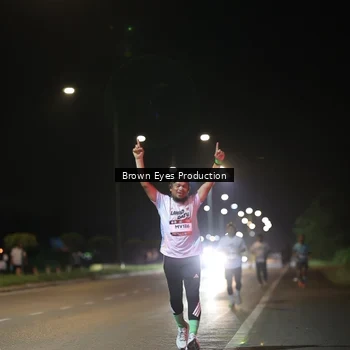 Runner Photo 7626125