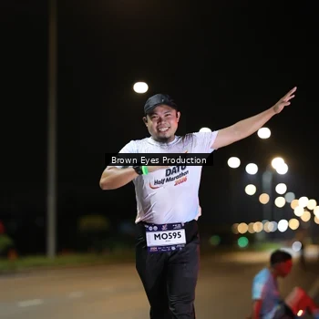 Runner Photo 7626132