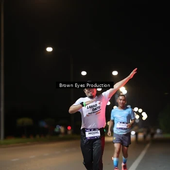 Runner Photo 7626136