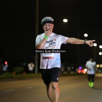 Runner Photo 7626145