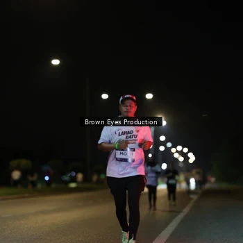 Runner Photo 7626170