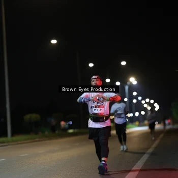 Runner Photo 7626173