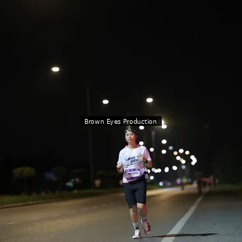 Runner Photo 7626176