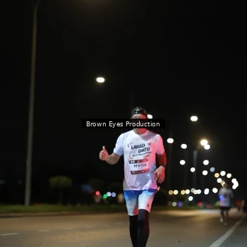 Runner Photo 7626198