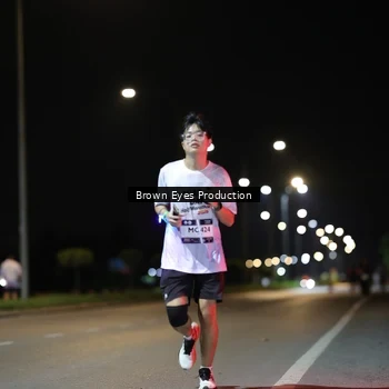Runner Photo 7626202