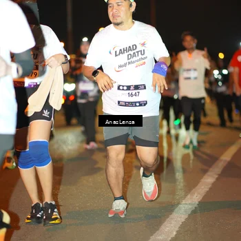 Runner Photo 7626261