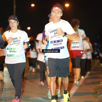 Runner Photo 7626316