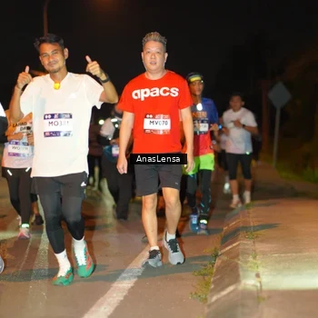 Runner Photo 7626322