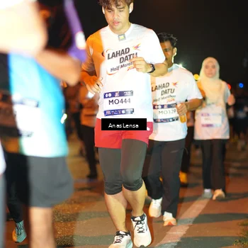 Runner Photo 7626326