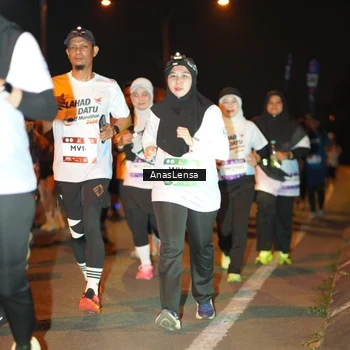 Runner Photo 7626359