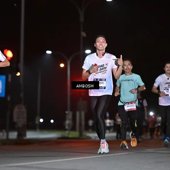 Runner Photo 7626364