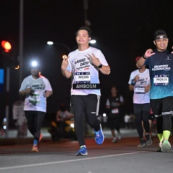 Runner Photo 7626408