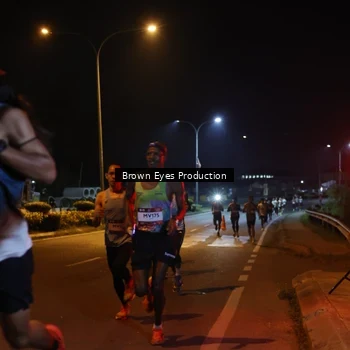 Runner Photo 7626426