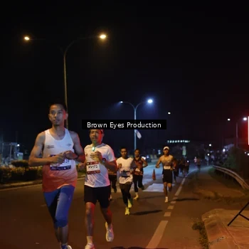 Runner Photo 7626441