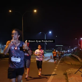Runner Photo 7626446