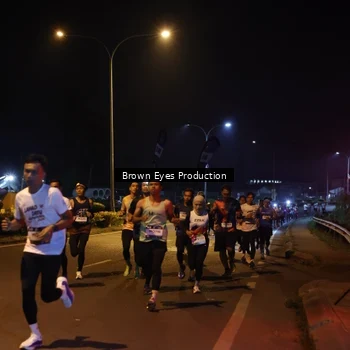Runner Photo 7626454