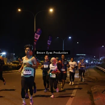 Runner Photo 7626455