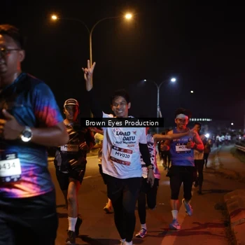 Runner Photo 7626459