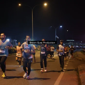 Runner Photo 7626470